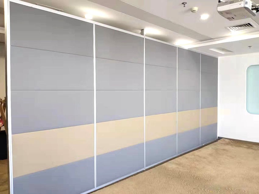 Contrast Color Partition Wall Systems