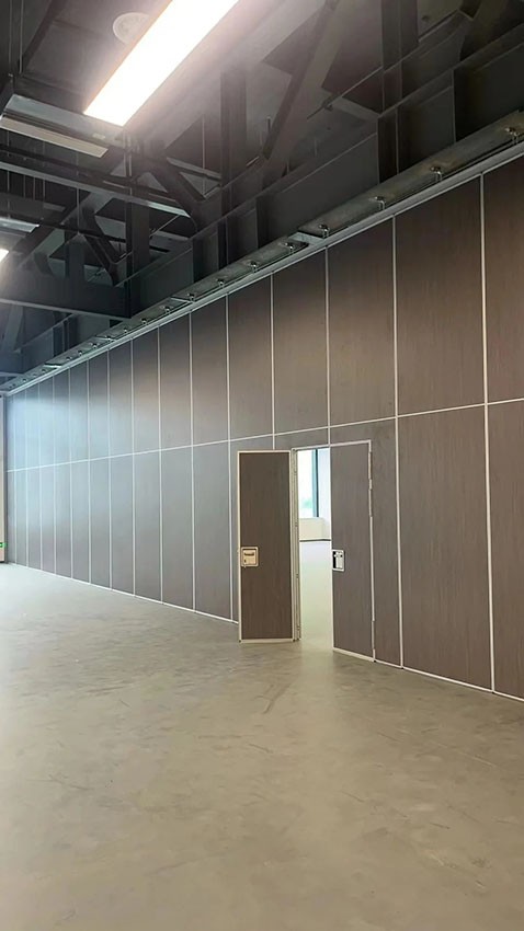 Exhibition Center Movable Partition Wall With Double Doors