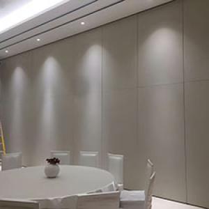 Soundproof Partition Wall in Restaurant