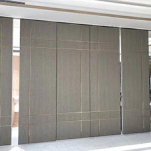 Temporary Partition Wall With Door